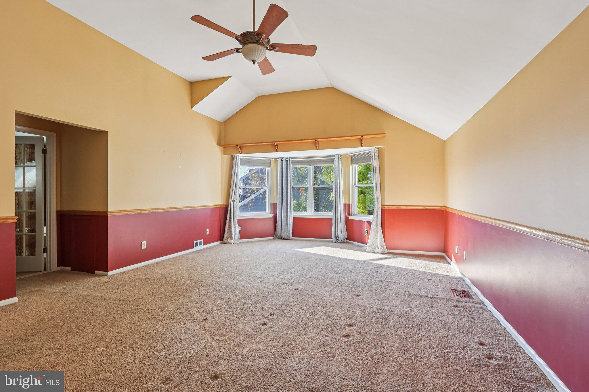 22 Hawk Lane Marlton, NJ 08053 - Photo 35 of 46 an empty room with windows