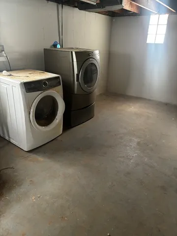 $200,000 | 650 Greenbay Avenue, Calumet City, IL 60409