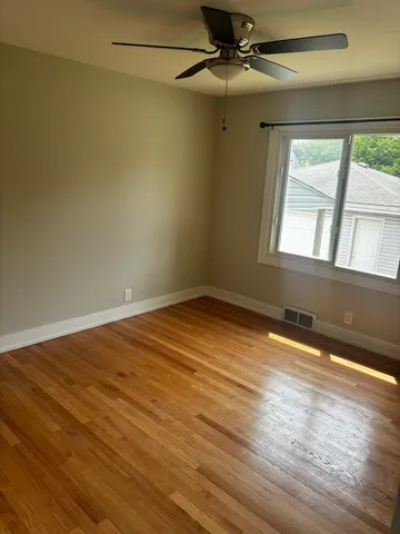 $200,000 | 650 Greenbay Avenue, Calumet City, IL 60409