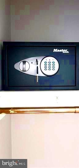 6321 East Fariston Drive Philadelphia, PA 19120 - Photo 22 of 31