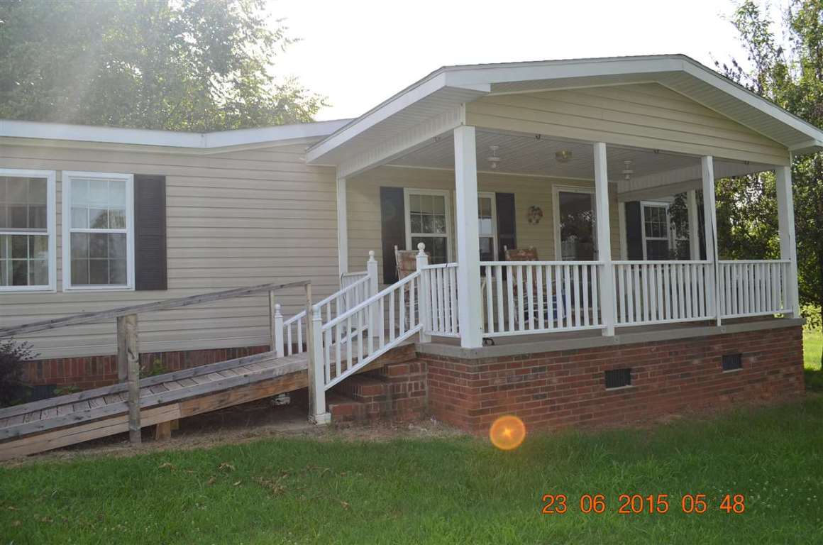 107 Tommy Miller Road Donalds, SC 29638 - Photo 1 of 28