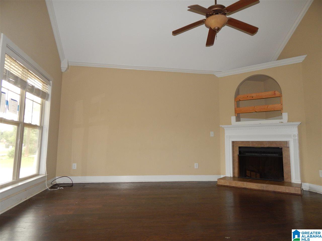 4975 Stonecreek Way Calera, AL 35040 - Photo 2 of 11