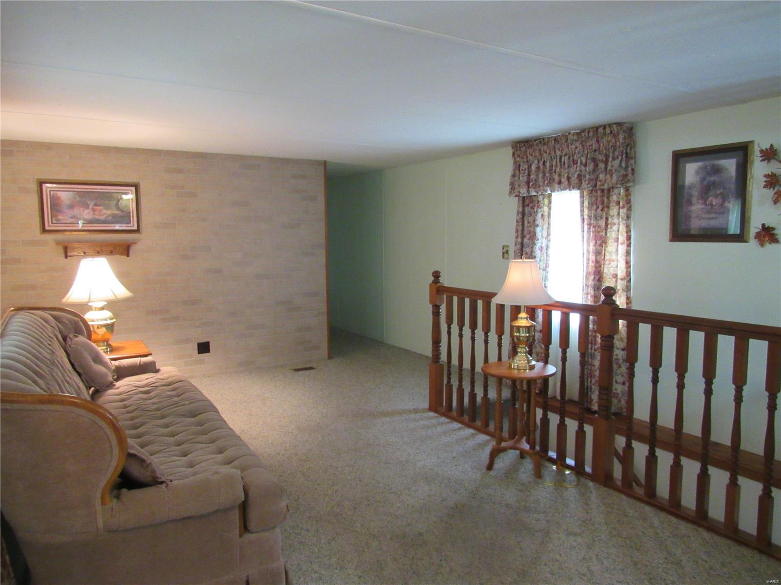 860 West County Line Road Brighton, IL 62012 - Photo 5 of 29