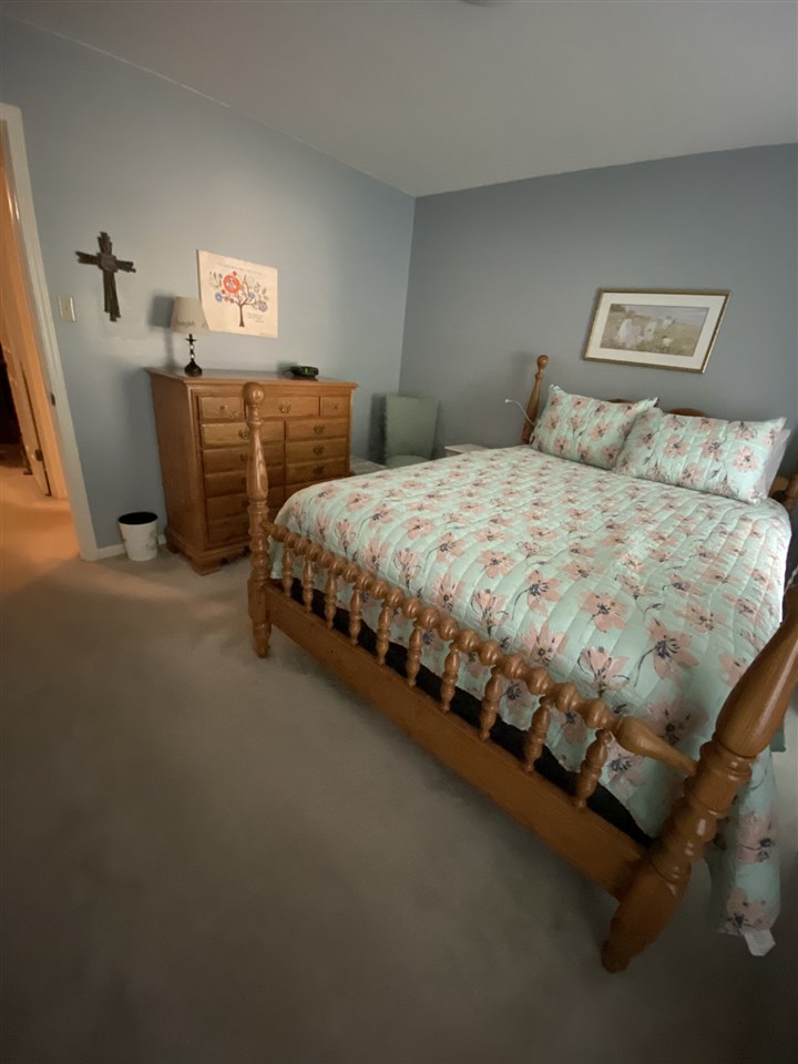100 Ericson Road Memphis, TN 38018 - Photo 17 of 24 THE SECOND BEDROOM IS JUST AS ROOMY AS THE REST OF THE HOUSE AND OFFERS FRESHNESS AND PRIVACY.