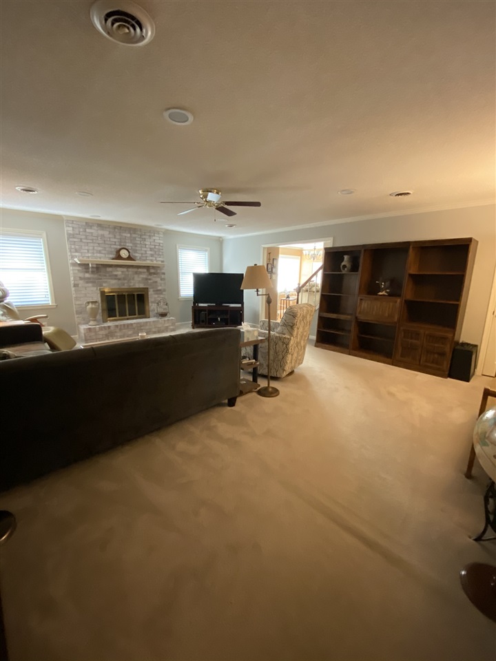 100 Ericson Road Memphis, TN 38018 - Photo 10 of 24 Another view of the huge den