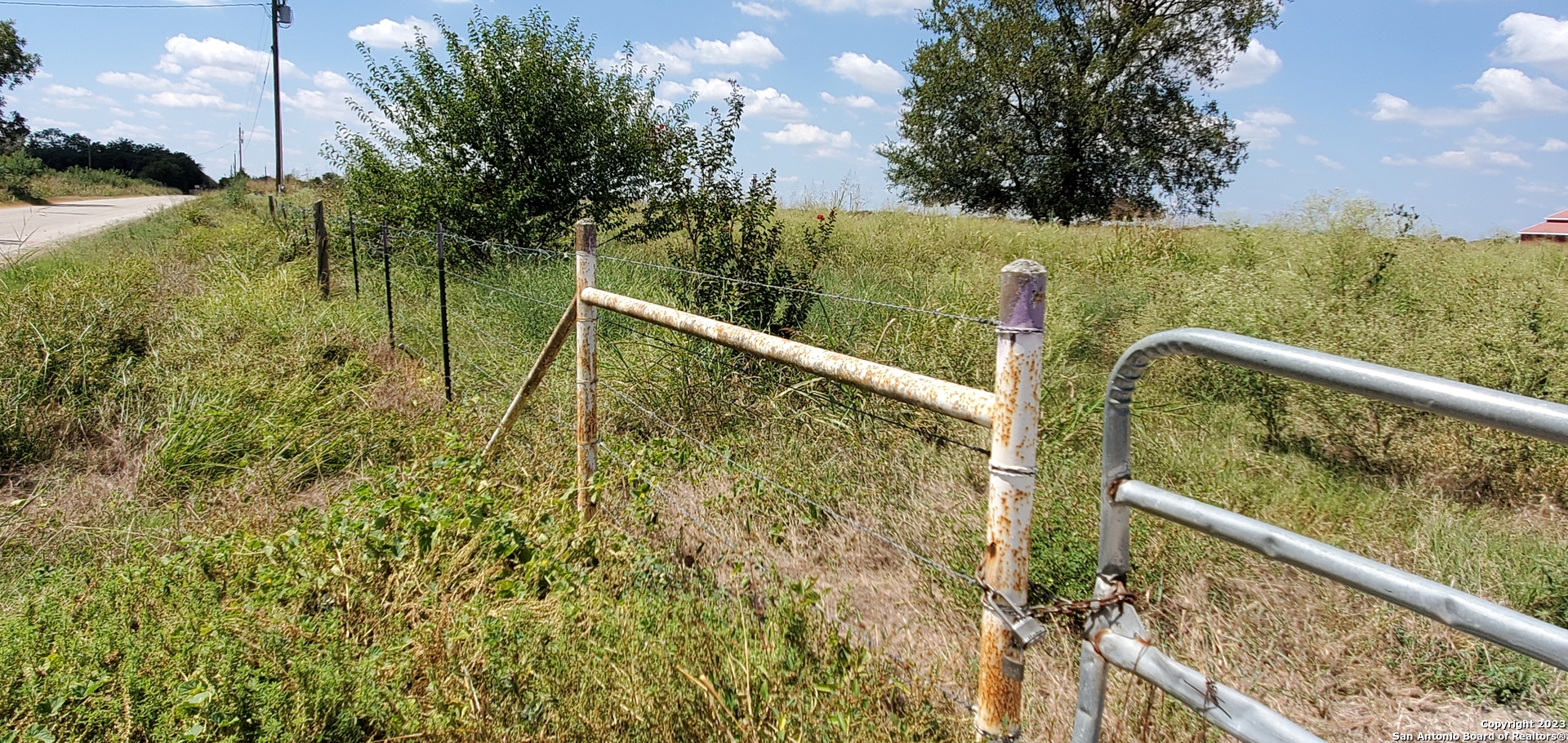 780-848 Bolton Road Marion, TX 78124 - Photo 6 of 12 a view of a balcony with lake view