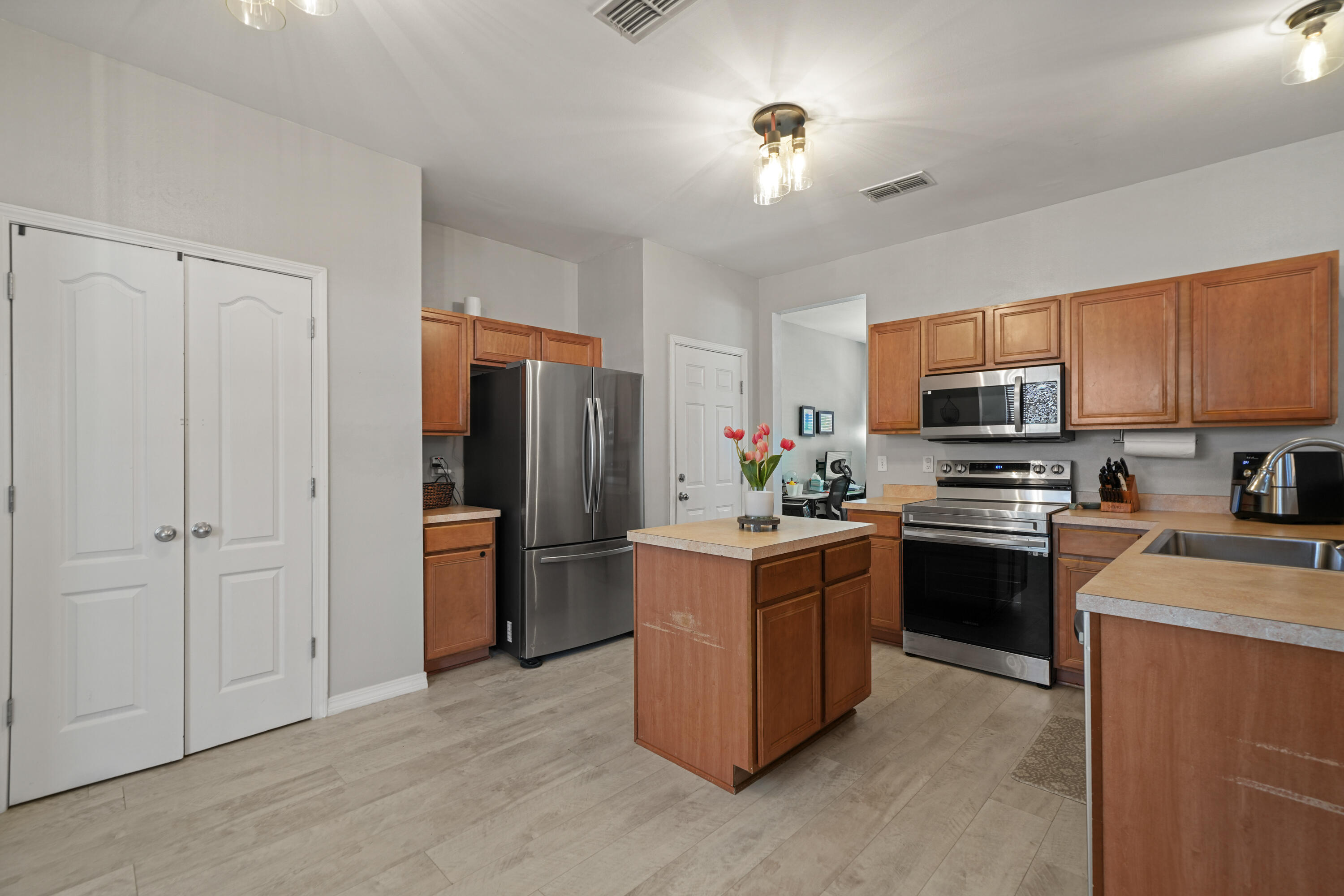 518 Boulder Street Crestview, FL 32536 - Photo 16 of 45 Kitchen