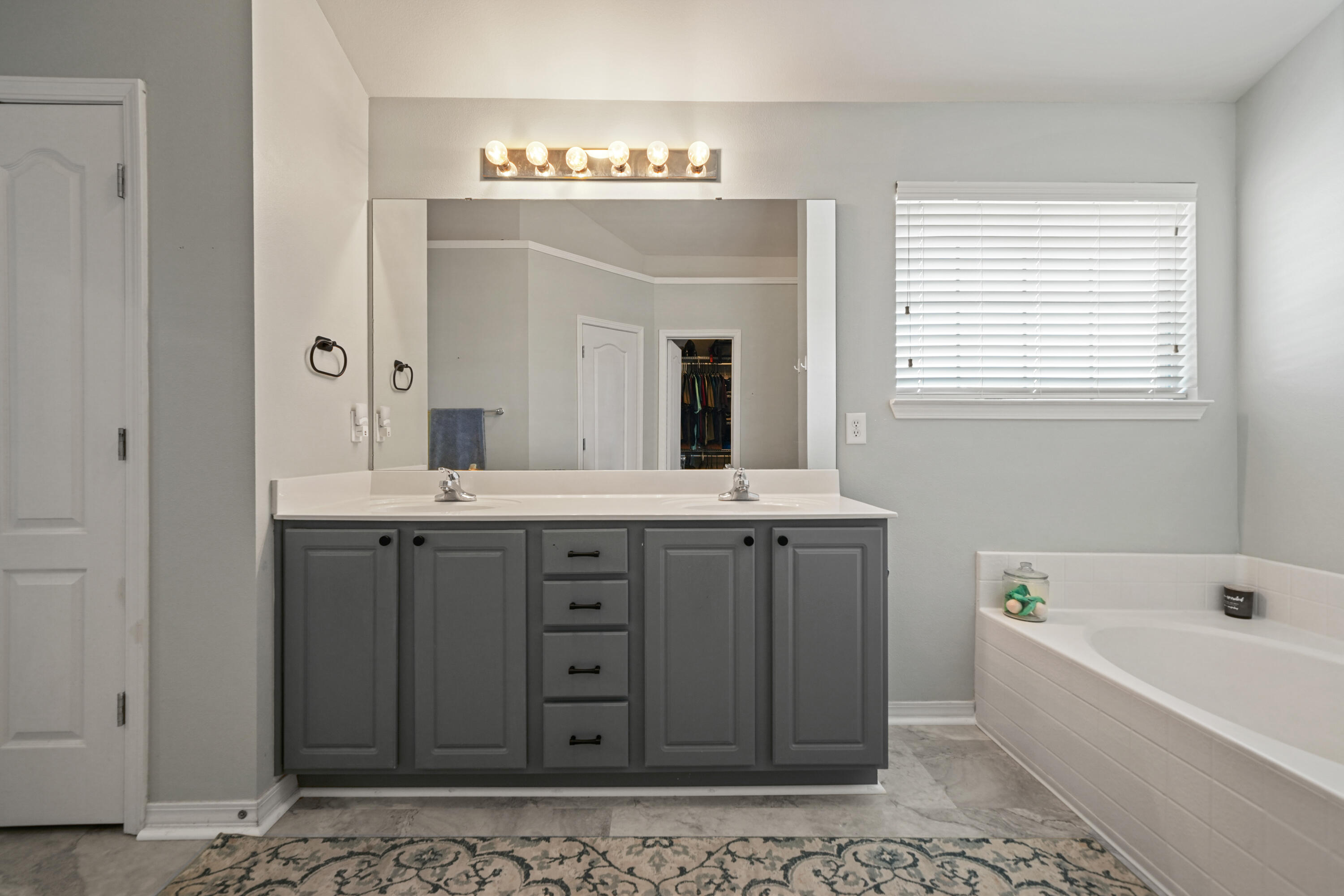 518 Boulder Street Crestview, FL 32536 - Photo 29 of 45 Mstr Bath