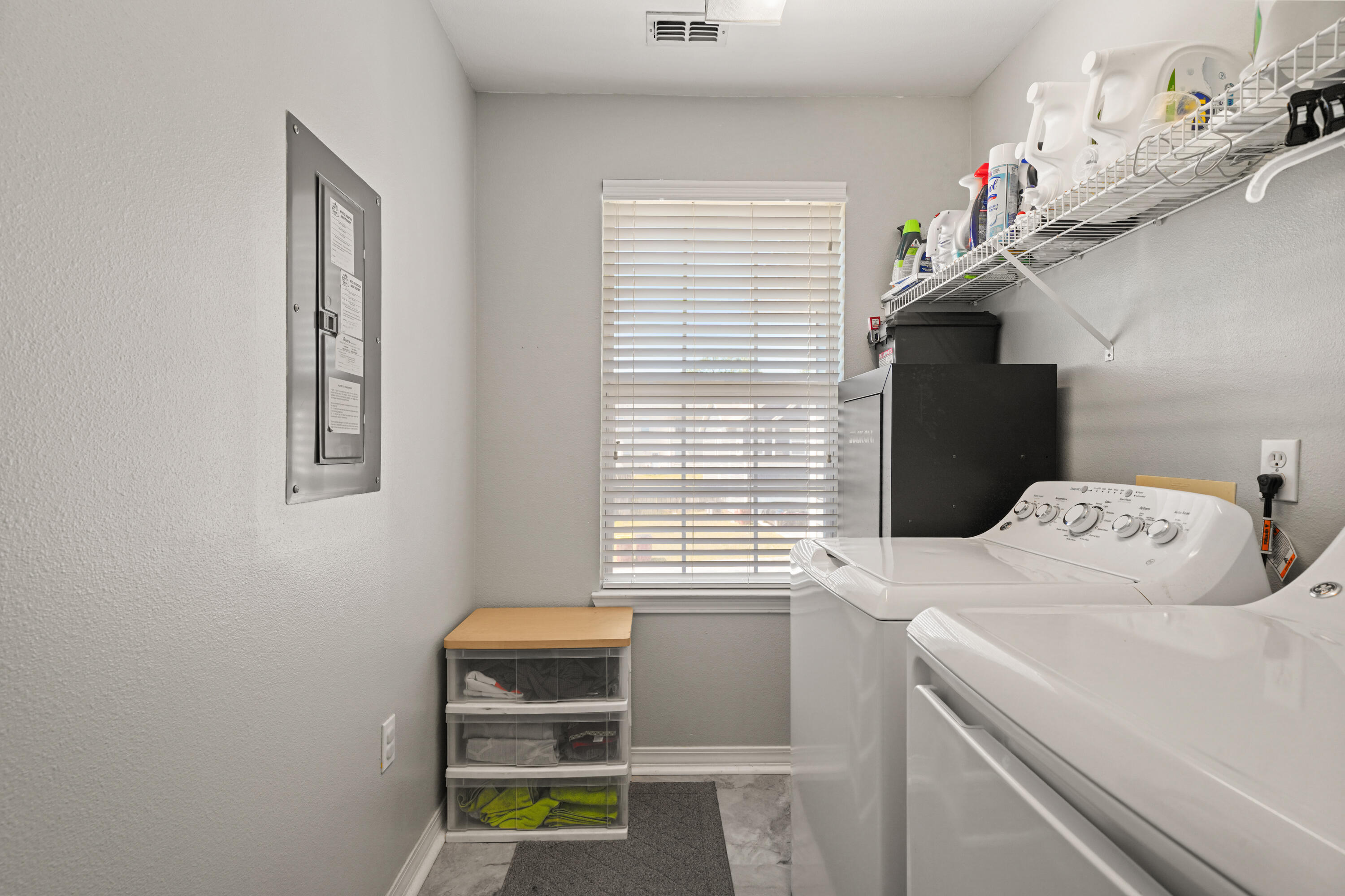 518 Boulder Street Crestview, FL 32536 - Photo 38 of 45 Laundry