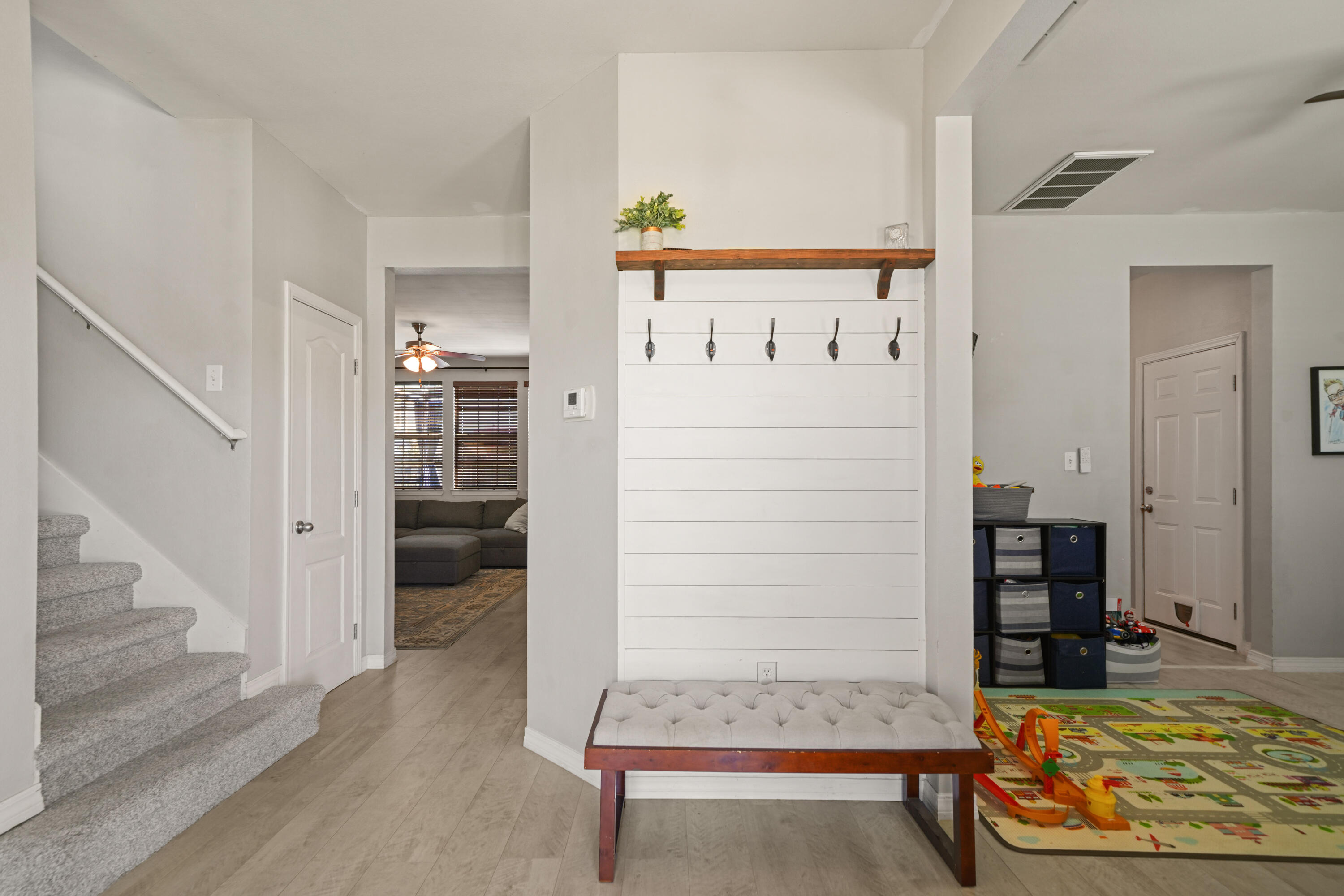 518 Boulder Street Crestview, FL 32536 - Photo 4 of 45 Entry