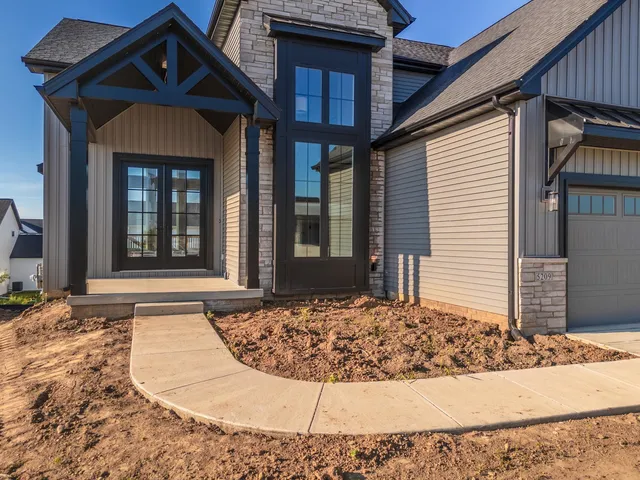 $595,194 | 5209 Castlebar Drive, Bloomington, IL 61705