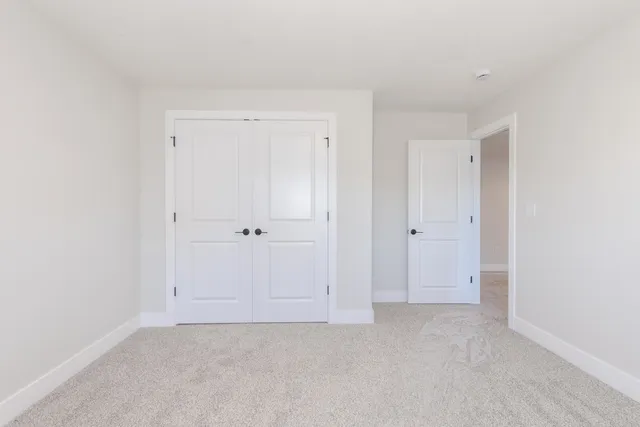 $595,194 | 5209 Castlebar Drive, Bloomington, IL 61705