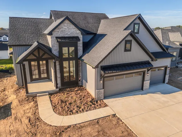 $595,194 | 5209 Castlebar Drive, Bloomington, IL 61705