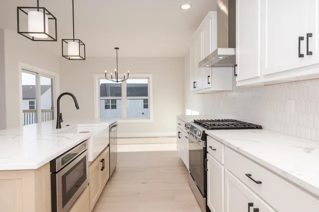 $595,194 | 5209 Castlebar Drive, Bloomington, IL 61705