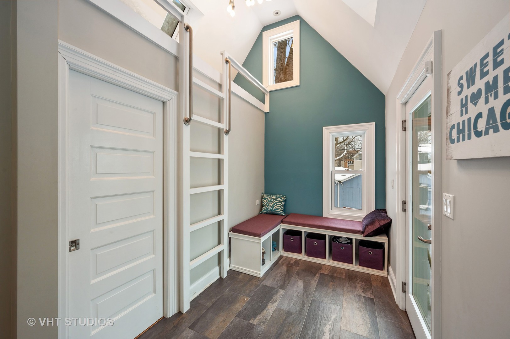 1031 Maple Avenue Evanston, IL 60202 - Photo 22 of 54 a room with furniture and wooden floor