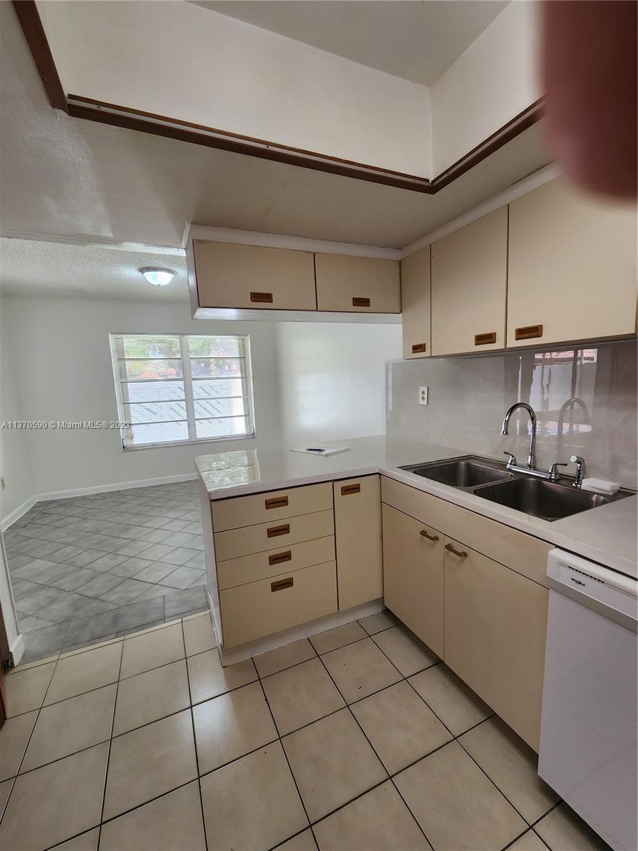 The Crossings Miami, FL 33186 - Photo 4 of 21