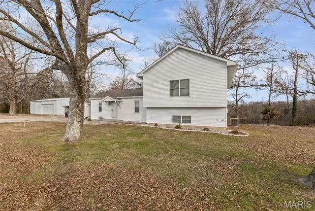 $299,900 | 3640 Highway 15, Freeburg, IL 62243