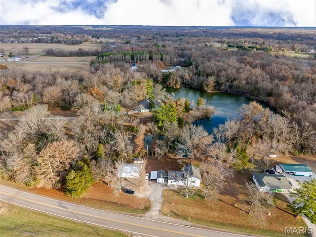 $299,900 | 3640 Highway 15, Freeburg, IL 62243