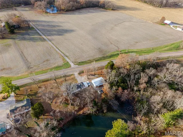 $299,900 | 3640 Highway 15, Freeburg, IL 62243