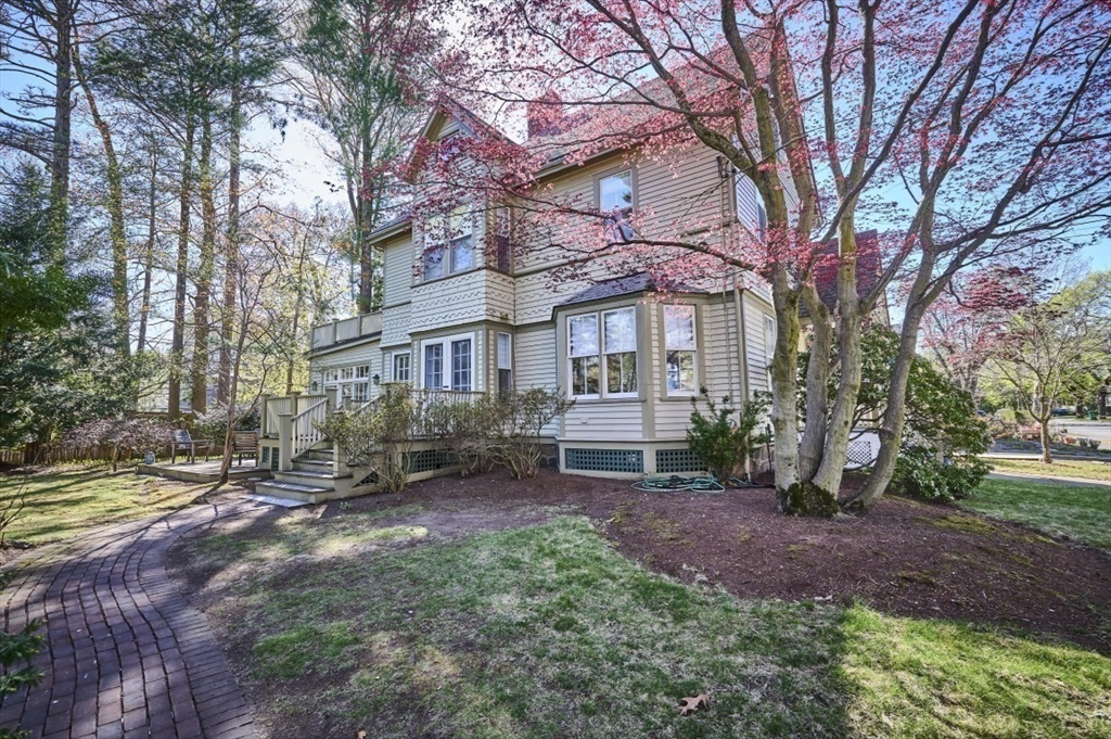 16 Harrison Street Newton, MA 02461 - Photo 31 of 40