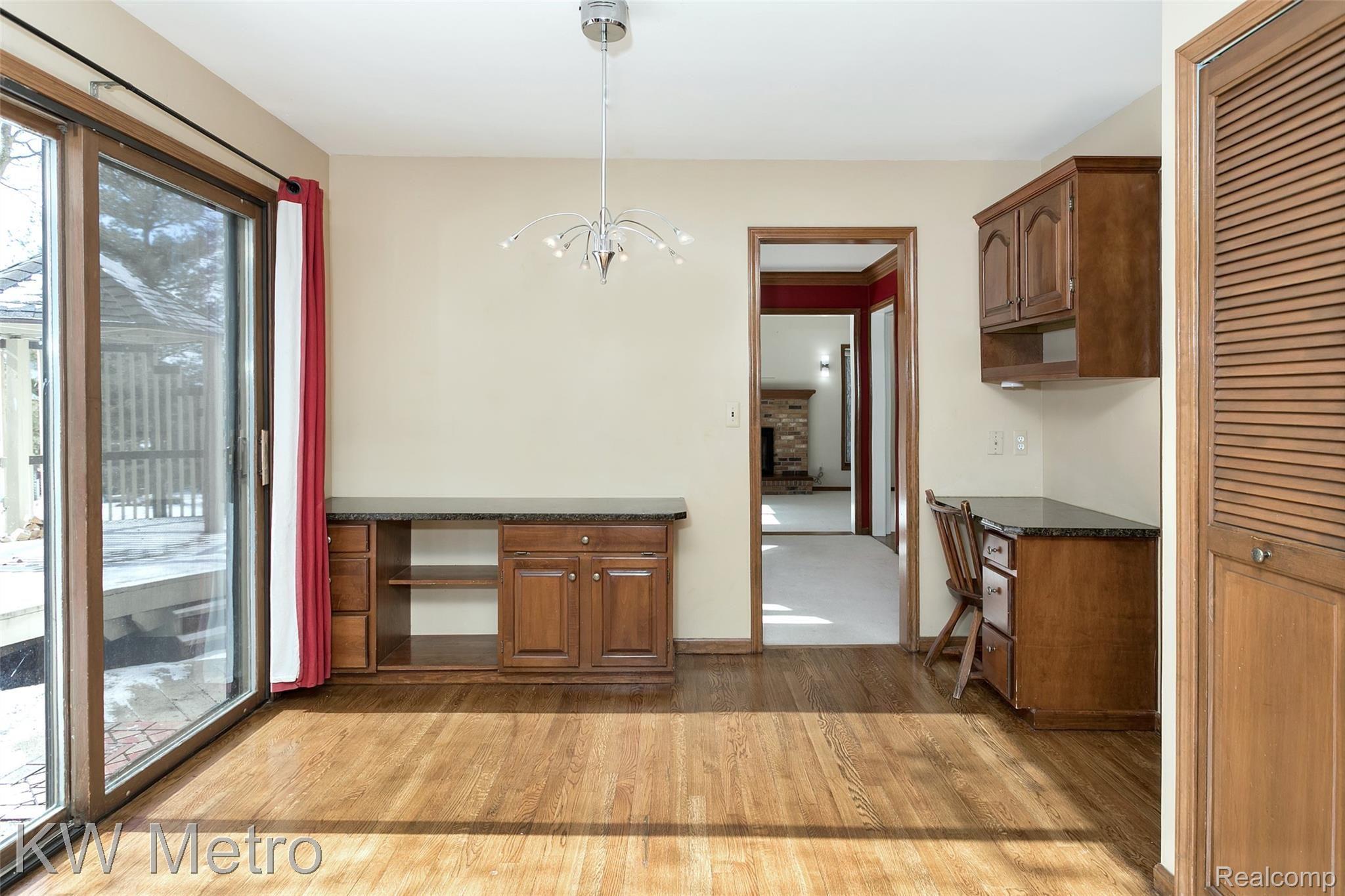 42309 Waterfall Road Northville, MI 48168 - Photo 12 of 58 Kitchen Eating Area w/ Desk & Buffet