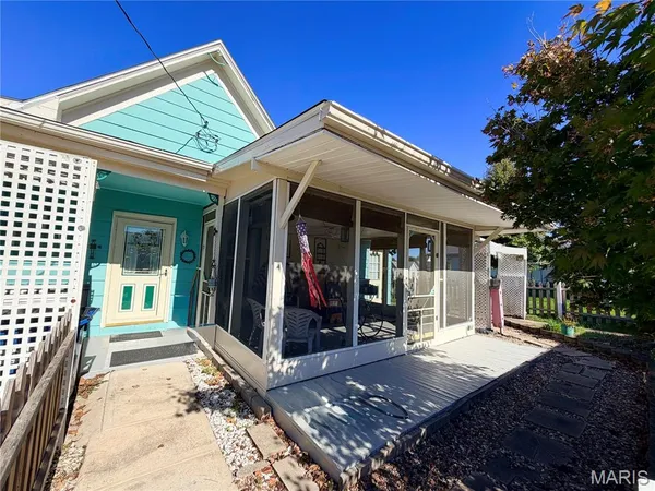 $144,900 | 400 East Main Street, Perry, MO 63462