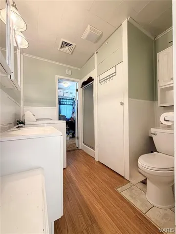 $149,900 | 400 East Main Street, Perry, MO 63462