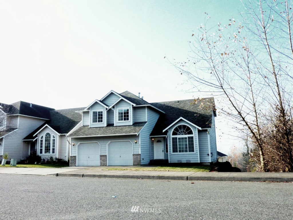 3407 Main Avenue South Renton, WA 98055 - Photo 2 of 25