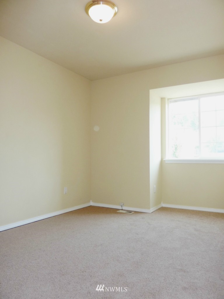 3407 Main Avenue South Renton, WA 98055 - Photo 20 of 25