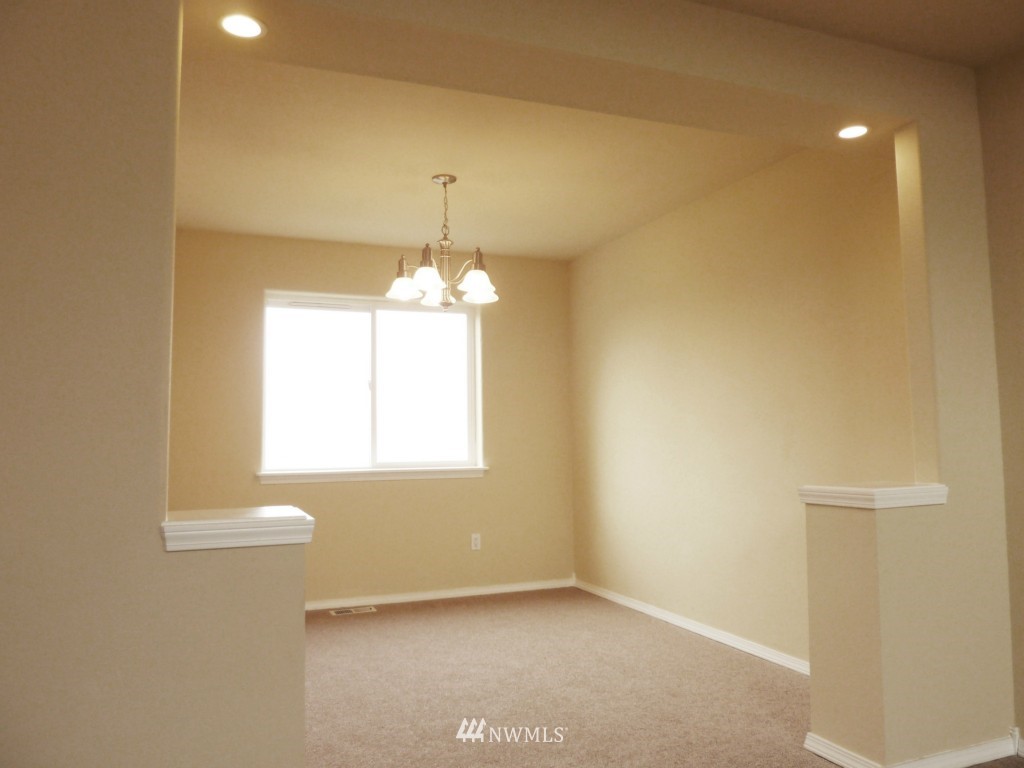 3407 Main Avenue South Renton, WA 98055 - Photo 9 of 25