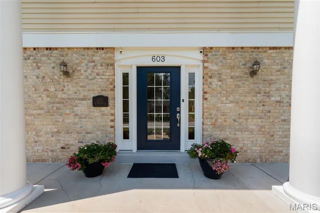 $500,000 | 603 Rue Montand Drive, Ballwin, MO 63011