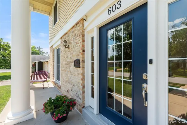 $500,000 | 603 Rue Montand Drive, Ballwin, MO 63011