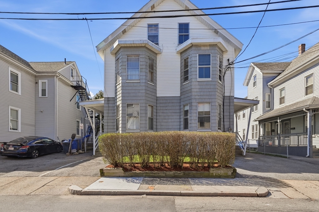 123-125 Chestnut Street Waltham, MA 02453 - Photo 1 of 40