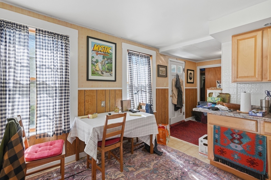 123-125 Chestnut Street Waltham, MA 02453 - Photo 17 of 40