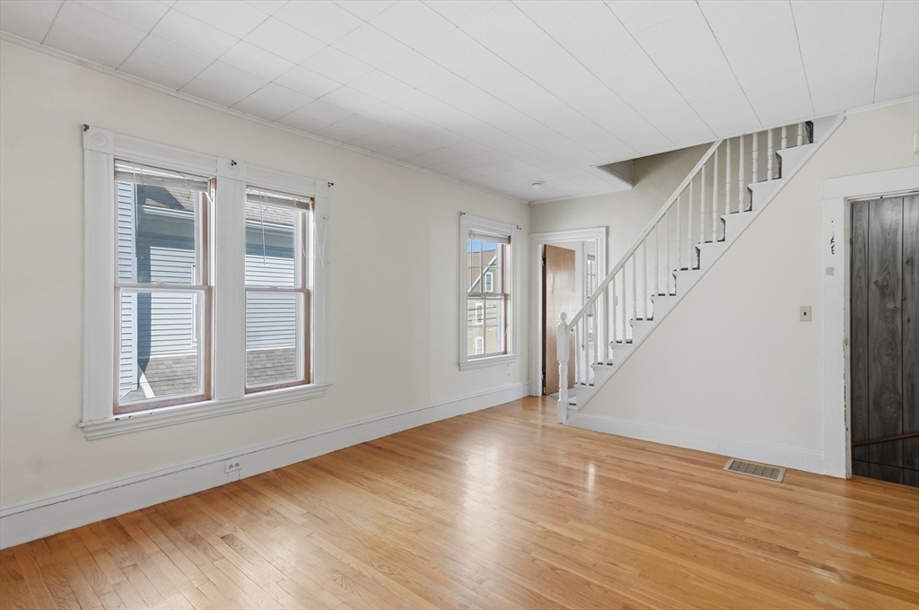 123-125 Chestnut Street Waltham, MA 02453 - Photo 23 of 40