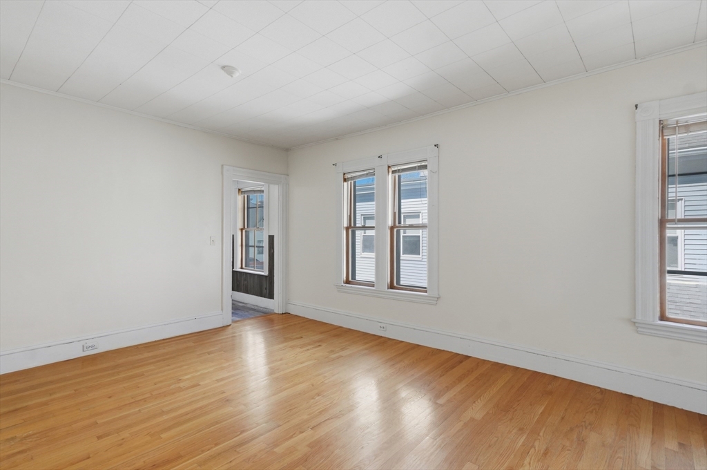 123-125 Chestnut Street Waltham, MA 02453 - Photo 24 of 40