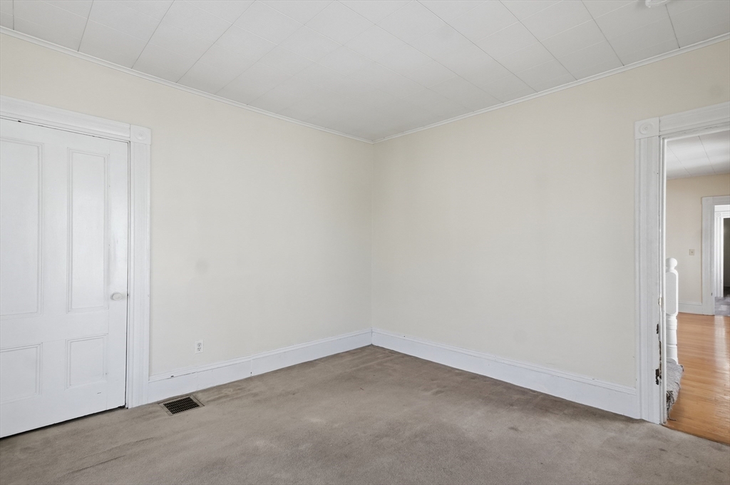 123-125 Chestnut Street Waltham, MA 02453 - Photo 30 of 40