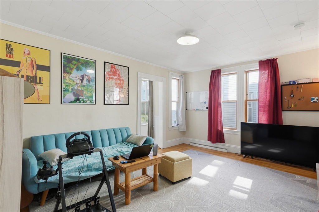 123-125 Chestnut Street Waltham, MA 02453 - Photo 3 of 40