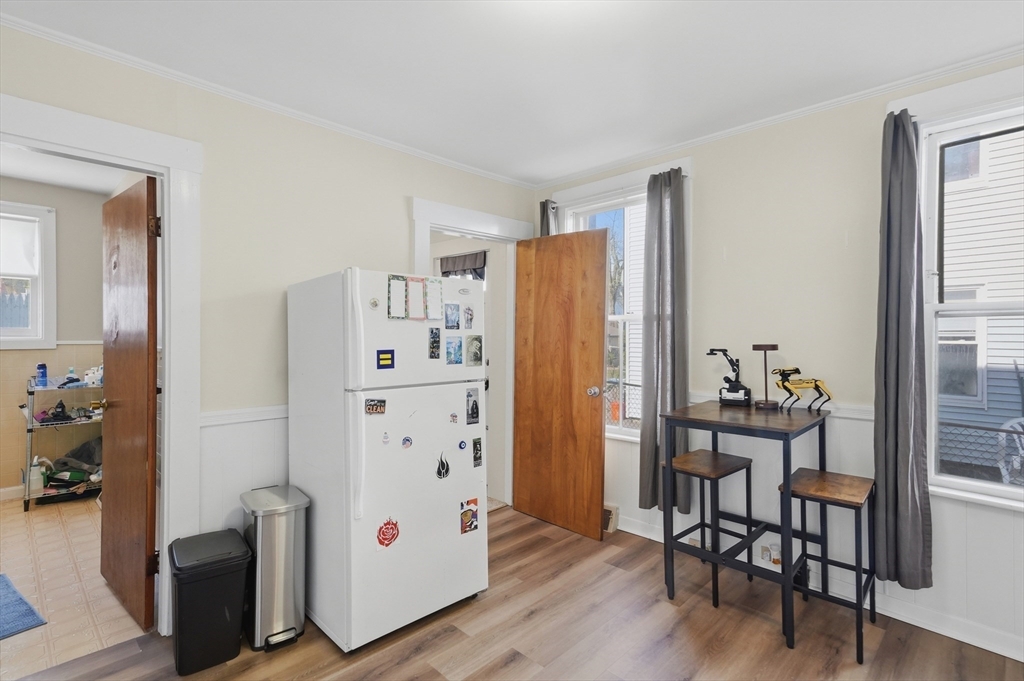 123-125 Chestnut Street Waltham, MA 02453 - Photo 6 of 40