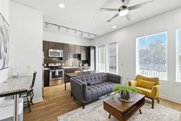 $339,000 | 1900 Barton Springs Road, Unit 2003, Austin, TX 78704
