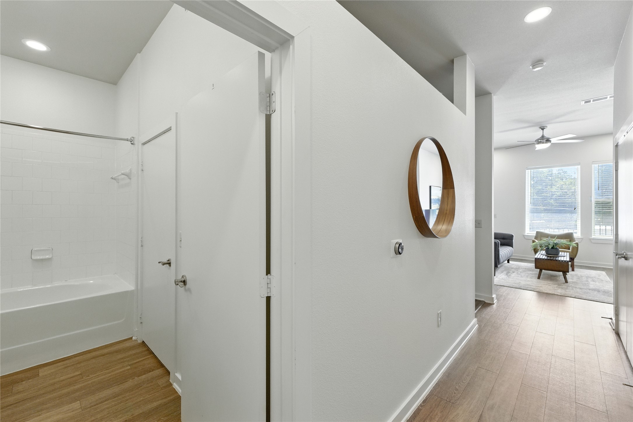 1900 Barton Springs Road, Unit 2003 Austin, TX 78704 - Photo 9 of 20 a view of a livingroom from a hallway