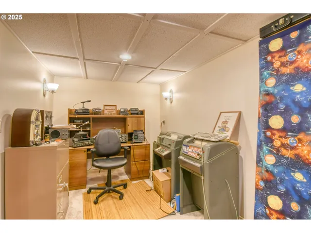 a picture of a bathroom with a lot of stuff