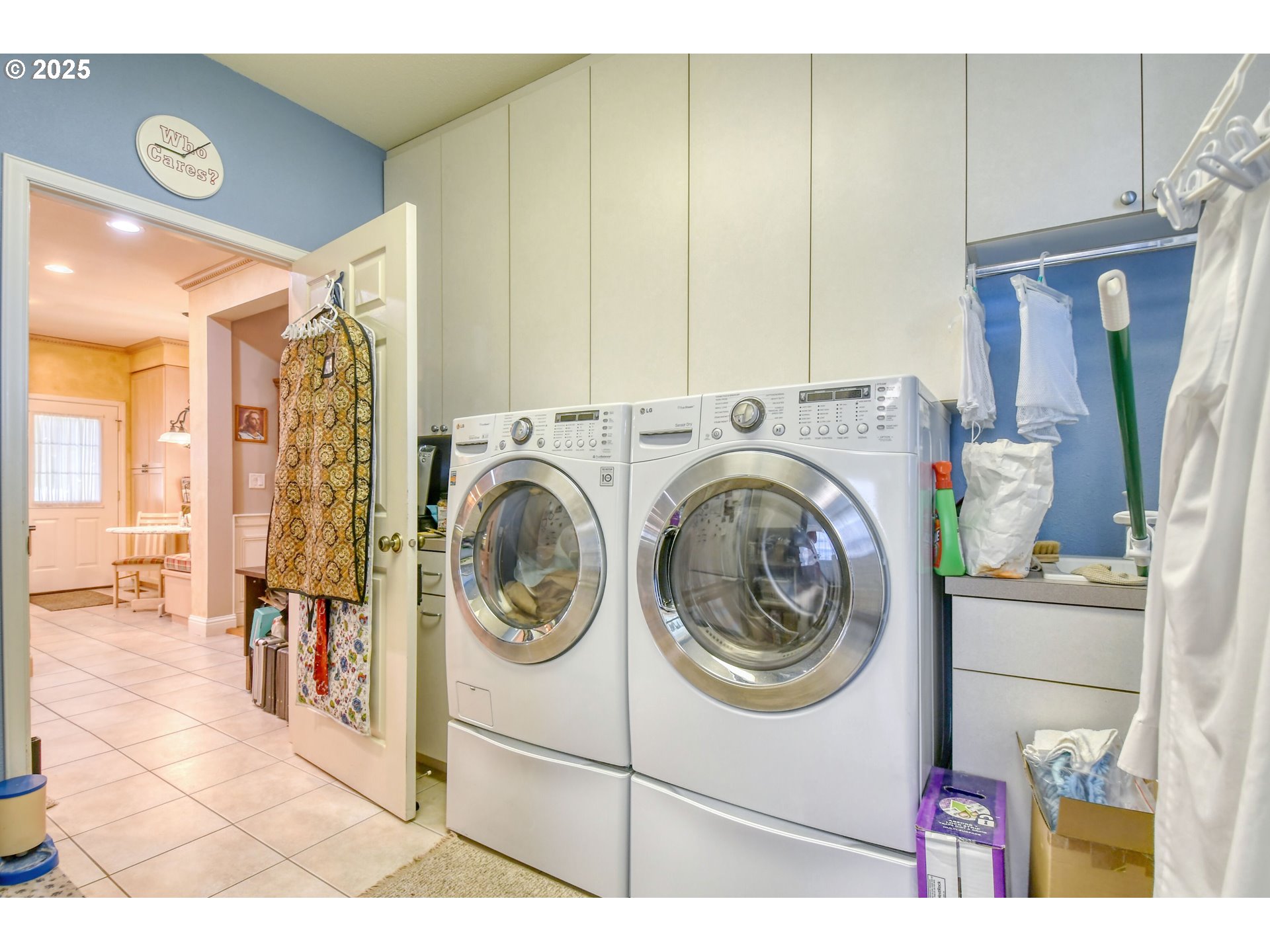 310 East Washington Street Athena, OR 97813 - Photo 34 of 45 a view of a hallway with washer and dryer