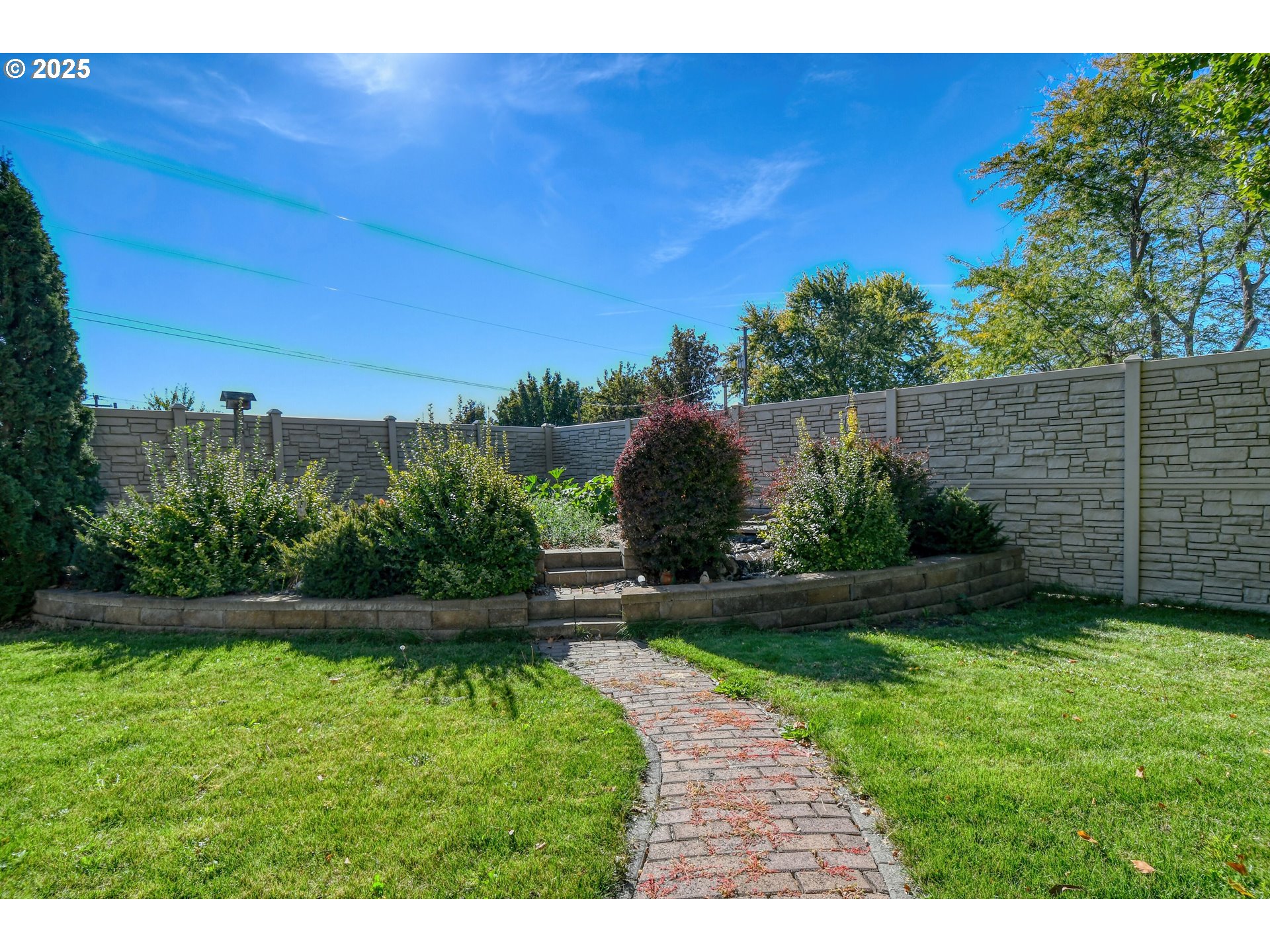 310 East Washington Street Athena, OR 97813 - Photo 42 of 45 a view of yard with green space