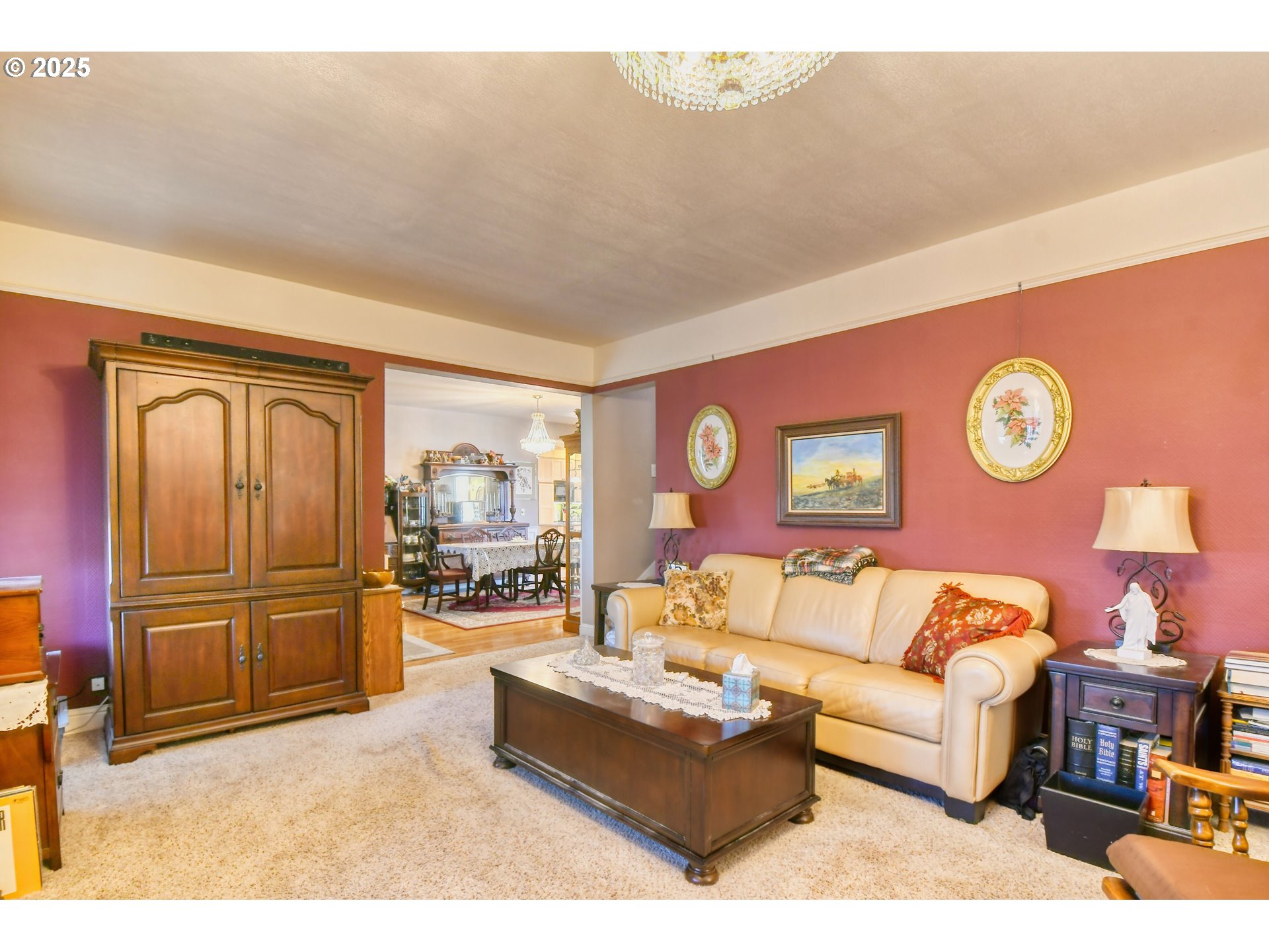 310 East Washington Street Athena, OR 97813 - Photo 8 of 45 a living room with furniture and a fireplace