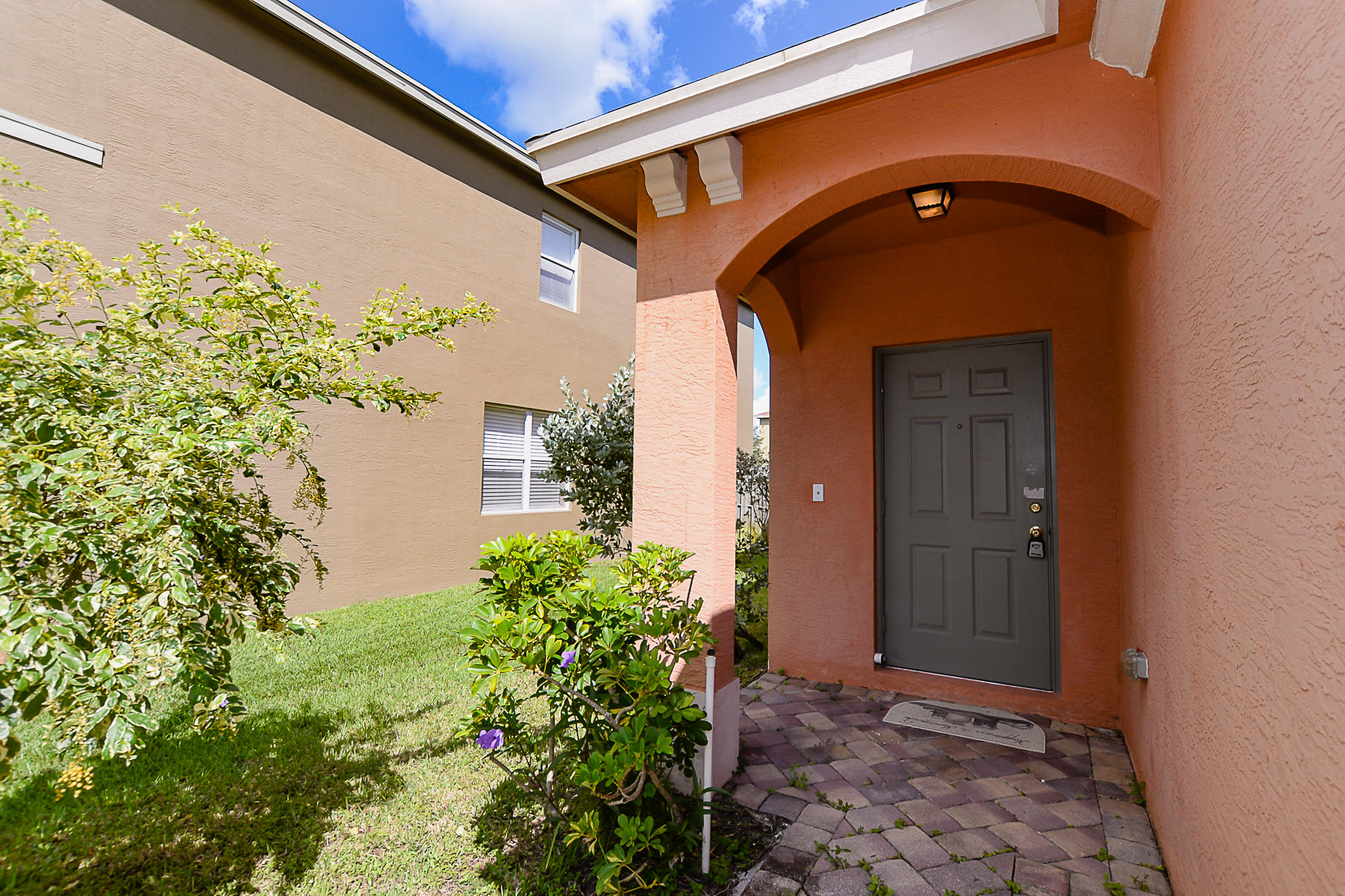 9434 Windrift Circle Fort Pierce, FL 34945 - Photo 4 of 37 Entry
