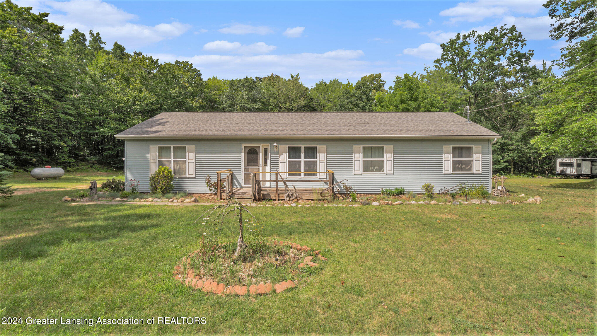 5501 East Haskell Lake Road Harrison, MI 48625 - Photo 33 of 34 001_nextdoorphotos_37