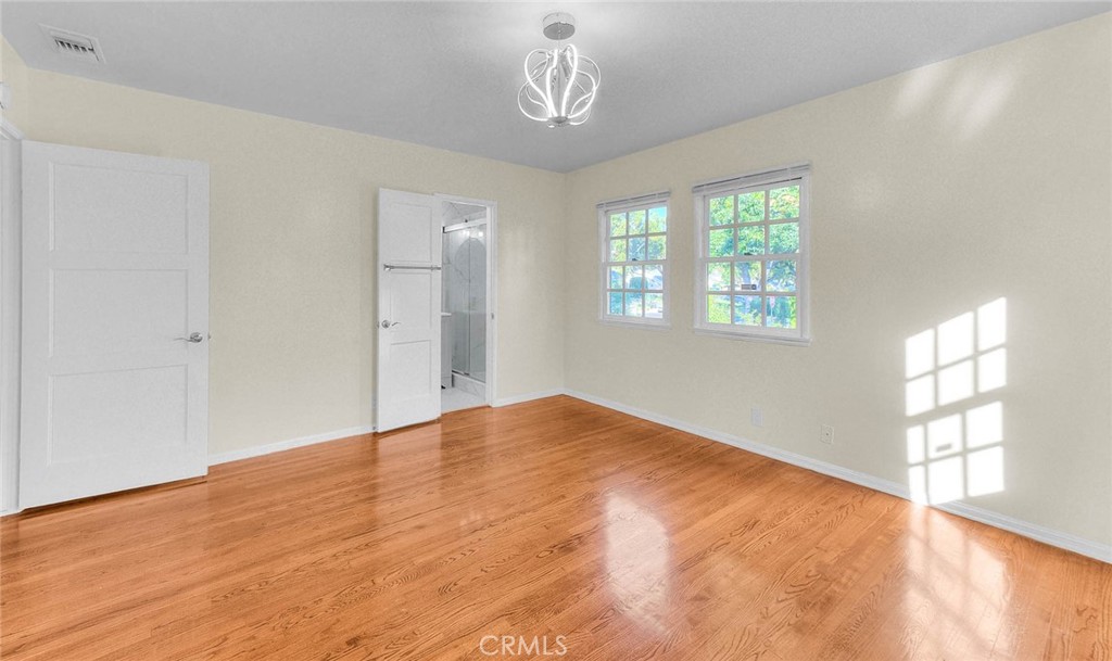 537 Jamestown Road Burbank, CA 91504 - Photo 37 of 75 Gallery Image 37