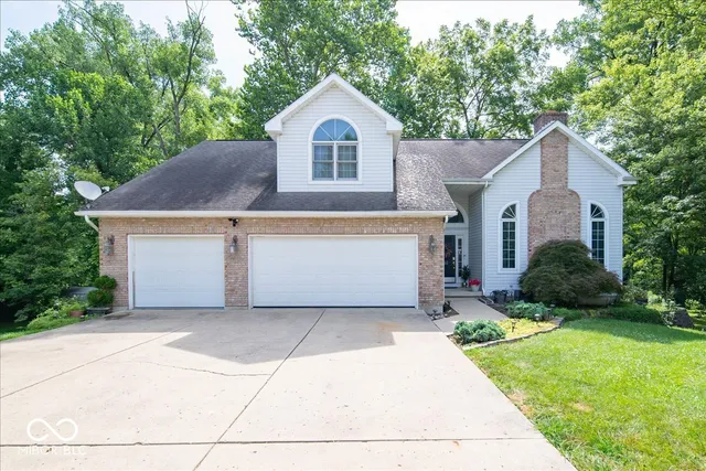 $385,000 | 222 Timber Creek Drive, Connersville, IN 47331