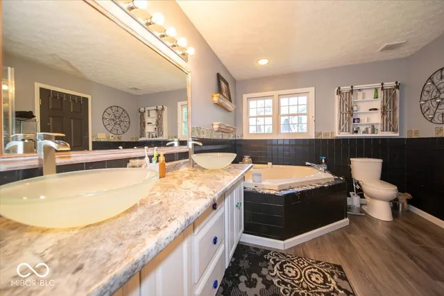 $385,000 | 222 Timber Creek Drive, Connersville, IN 47331